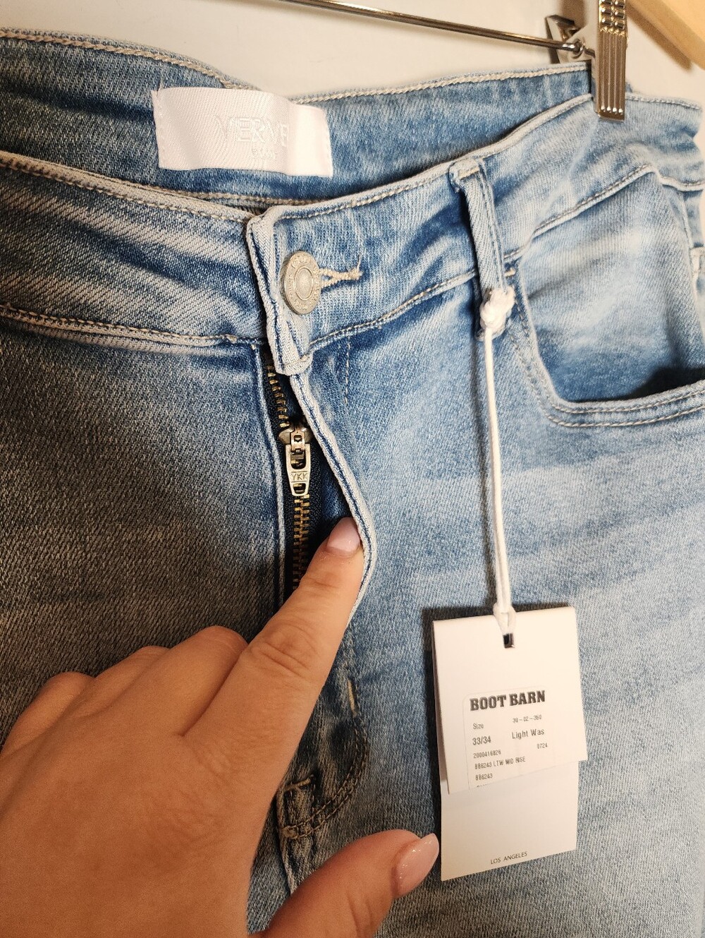 NWT Vervet Miranda Midrise Bootcut Lightwash Jeans Women's Size 33 (16) Stretch - Picture 14 of 16
